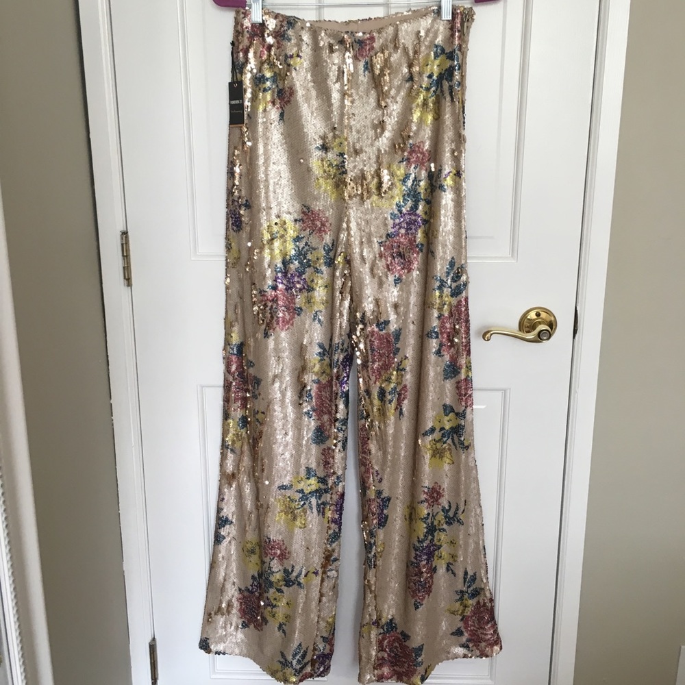 Forever 21 Contemporary Floral Sequin Pant